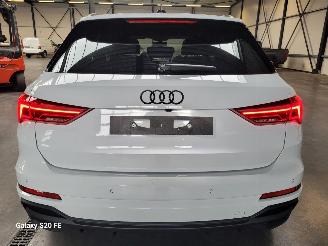 Audi Q3 35 TDi 110-KW S-Tronic S-Line Panoramadak picture 13