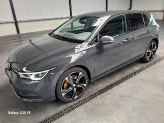 Vaurioauto  passenger cars Volkswagen Golf VIII GTE 1.4 e-Hybrid 110-KW DSG 5drs 2020/10