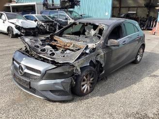 demontáž osobní automobily Mercedes A-klasse A (W176), Hatchback, 2012 / 2018 1.6 A-180 16V 2013/7