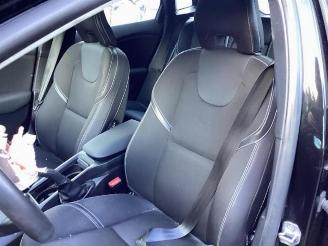 Volvo V-40 V40 (MV), Hatchback 5-drs, 2012 / 2019 1.5 T2 16V Geartronic picture 10