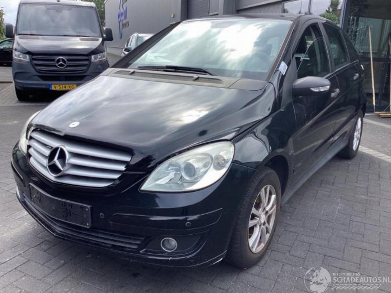 Mercedes B-klasse B (W245), Hatchback, 2005 / 2011 1.7 B-170 16V