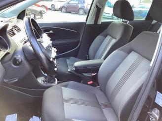 Volkswagen Polo Polo V (6R), Hatchback, 2009 / 2017 1.0 12V BlueMotion Technology picture 10