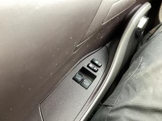 Toyota iQ  picture 9