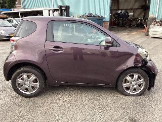 Toyota iQ  picture 4