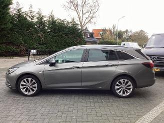 Opel Astra 1.0 Business picture 8