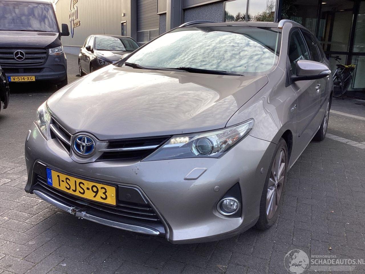 Toyota Auris 1.8 Touring Hybride