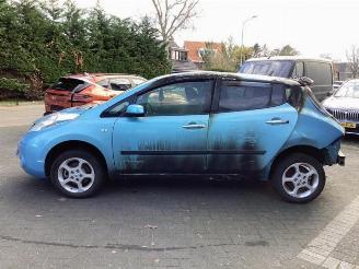 Nissan Leaf Leaf (ZE0), Hatchback, 2010 / 2017 Leaf picture 8