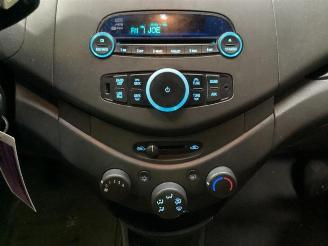 Chevrolet Spark Spark (M300), Hatchback, 2010 1.0 16V picture 12