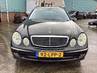 Mercedes E-klasse 240 Avantgarde picture 2