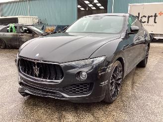 skadebil auto Maserati Levante 3.0 V 6 2017/1