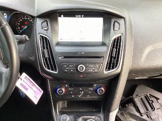 Ford Focus 1.0 picture 13