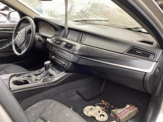 BMW 5-serie 5 serie Touring (F11), Combi, 2009 / 2017 520i 16V picture 9