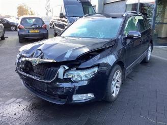 Coche siniestrado Skoda Superb Superb Combi (3TAC/TAF), Combi, 2009 / 2015 1.4 TSI 16V 2012/9