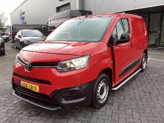 skadebil auto Toyota ProAce 1.5 D-4D 2022/6