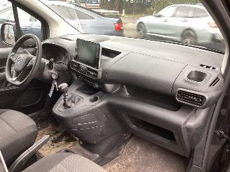 Opel Combo 1.5 CDTI picture 10