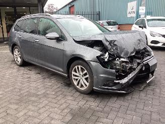 Volkswagen Golf 1.0 TSi picture 3