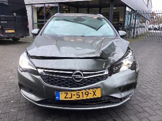 Opel Astra 1.4 Turbo Innovation picture 2