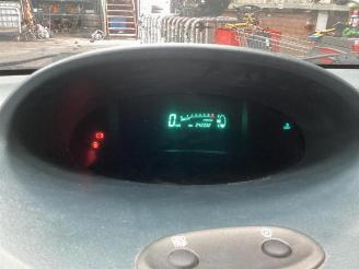 disassembly passenger cars Toyota Yaris-verso Yaris Verso (P2), MPV, 1999 / 2005 1.3 16V 2002/4