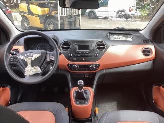 Hyundai I-10 i10 (B5), Hatchback, 2013 / 2019 1.0 12V picture 9