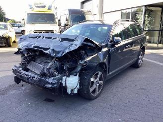 Coche siniestrado Volvo V-70 V70 (BW), Combi, 2007 / 2016 1.6 T4 16V 2013/5