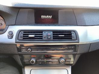 BMW 5-serie 520 D high Executive picture 14