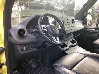 Mercedes Sprinter 319 CDI Ambulance picture 15
