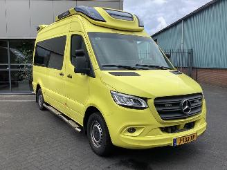 Mercedes Sprinter 319 CDI Ambulance picture 3