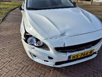 Volvo V-60 2.4 D6 Twin Engine picture 6