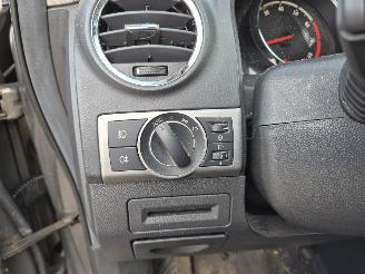 Opel Antara 2.4 16V Temptation picture 12