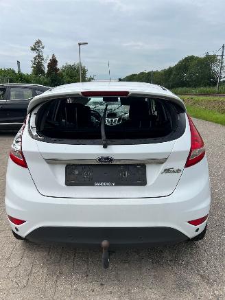 Ford Fiesta  picture 3