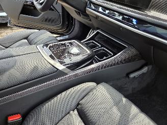 BMW 7-serie M760e picture 34