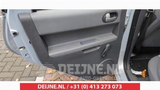 Mitsubishi Colt Colt (Z2/Z3), Hatchback, 2004 / 2012 1.3 16V picture 12