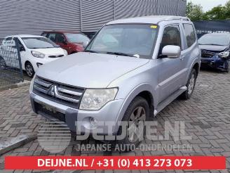 Mitsubishi Pajero Pajero Hardtop (V8/9), Terreinwagen, 2007 3.2 DI-D 16V Autom. picture 3