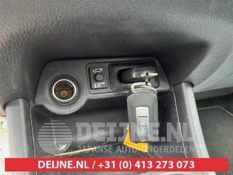 Mitsubishi Outlander Outlander (GF/GG), SUV, 2012 / 2022 2.0 16V PHEV 4x4 picture 24