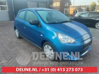 Vrakbiler auto Mitsubishi Space-star Space Star (A0), Hatchback, 2012 1.0 12V 2014/6