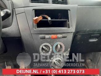 Daihatsu Cuore Cuore (L251/271/276), Hatchback, 2003 1.0 12V DVVT picture 16