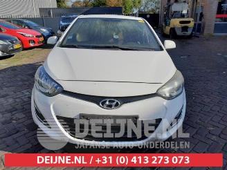 Hyundai I-20 i20, Hatchback, 2008 / 2015 1.1 CRDi VGT 12V picture 2