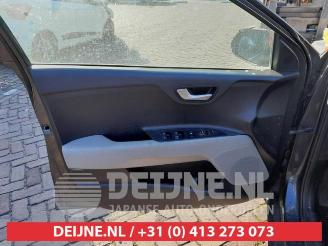 Kia Stonic Stonic (YB), SUV, 2017 1.0i T-GDi 12V picture 11