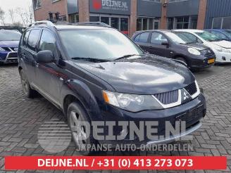 Coche siniestrado Mitsubishi Outlander Outlander (CW), SUV, 2006 / 2012 2.0 DI-D 16V 4x4 2007/2