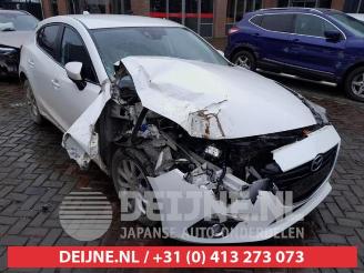 Coche siniestrado Mazda 3 3 (BM/BN), Hatchback, 2013 / 2019 2.0 SkyActiv-G 16V 2016/1