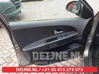 Kia Cee d Cee'd (EDB5), Hatchback 5-drs, 2006 / 2012 1.4 CVVT 16V picture 9