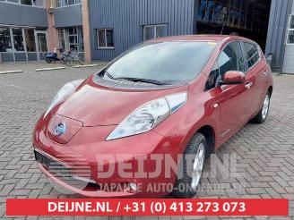 Nissan Leaf Leaf (ZE0), Hatchback, 2010 / 2017 Leaf picture 3