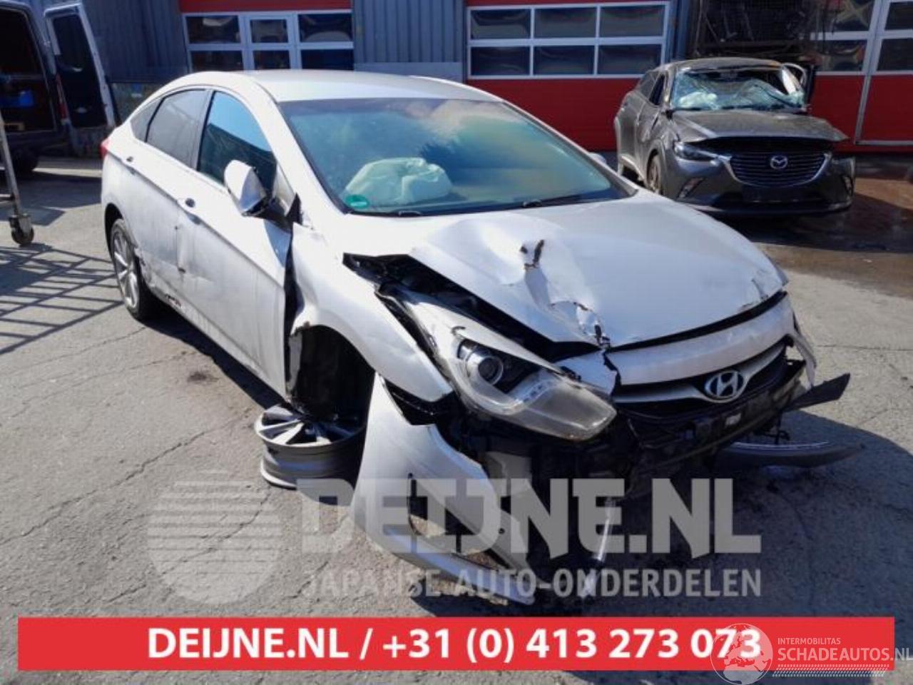 Hyundai I-40 i40 (VFA), Sedan, 2012 / 2019 1.7 CRDi 16V