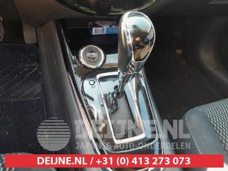 Nissan Pulsar Pulsar (C13), Hatchback, 2013 1.2 DIG-T 16V picture 24