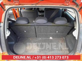 Daihatsu Sirion Sirion 2 (M3), Hatchback, 2005 1.0 12V DVVT picture 9