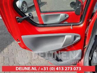 Toyota Aygo Aygo (B10), Hatchback, 2005 / 2014 1.0 12V VVT-i picture 12