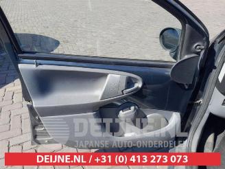 Toyota Aygo Aygo (B10), Hatchback, 2005 / 2014 1.0 12V VVT-i picture 10