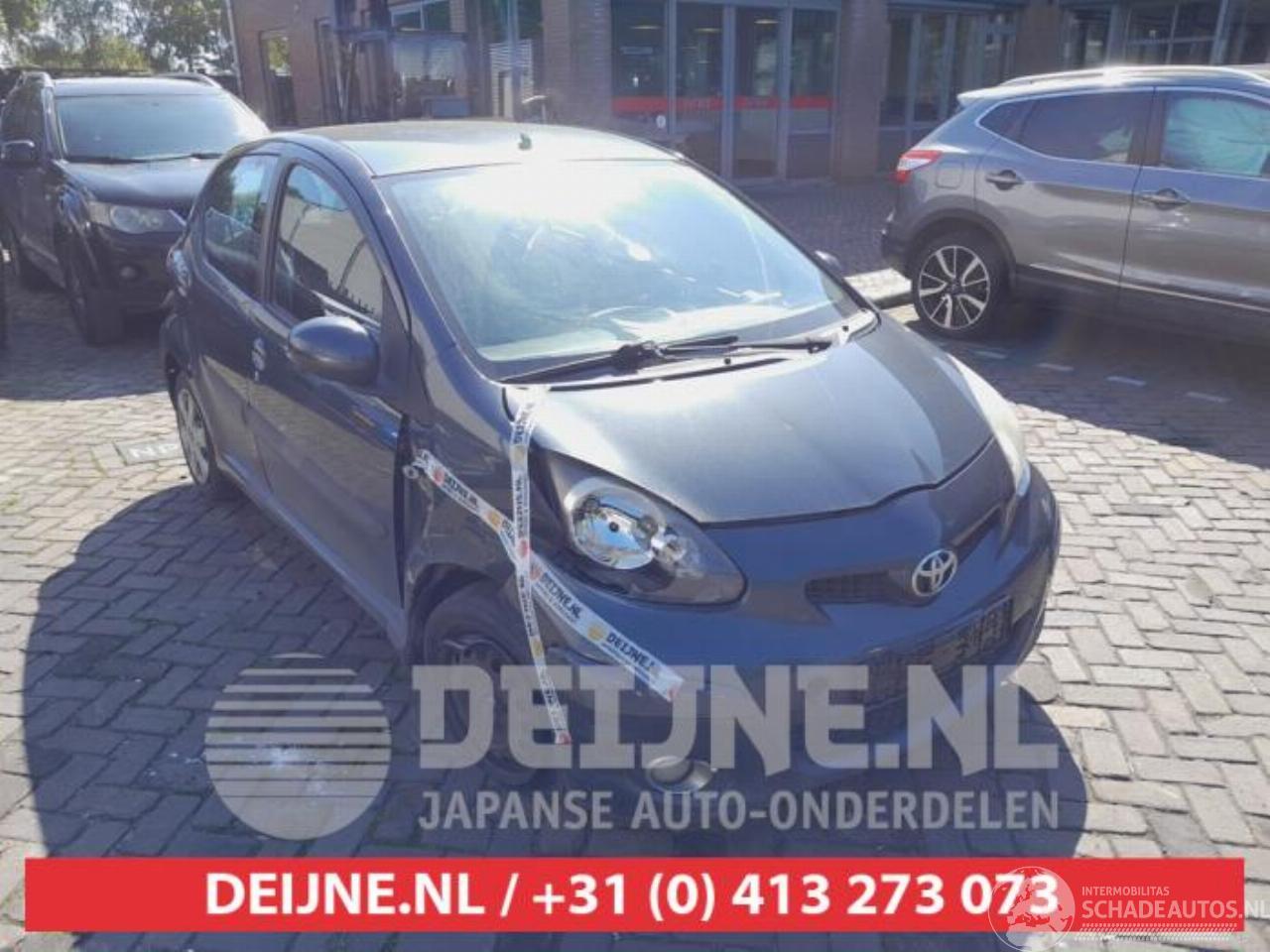 Toyota Aygo Aygo (B10), Hatchback, 2005 / 2014 1.0 12V VVT-i