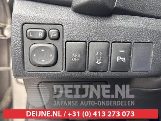 Toyota Auris Touring Sports Auris Touring Sports (E18), Combi, 2013 / 2018 1.8 16V Hybrid picture 16