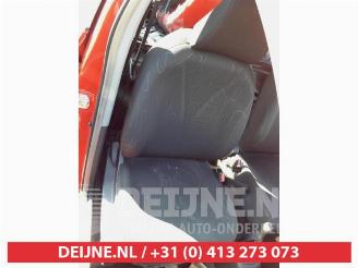 Toyota Yaris Yaris II (P9), Hatchback, 2005 / 2014 1.0 12V VVT-i picture 16